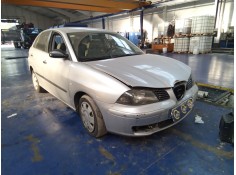 seat ibiza (6l1) del año 2002