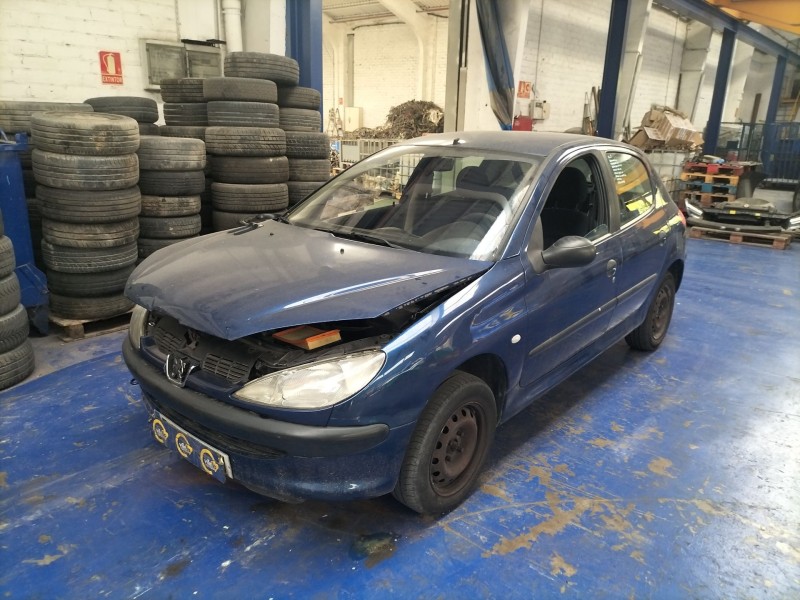 peugeot 206 berlina del año 2001