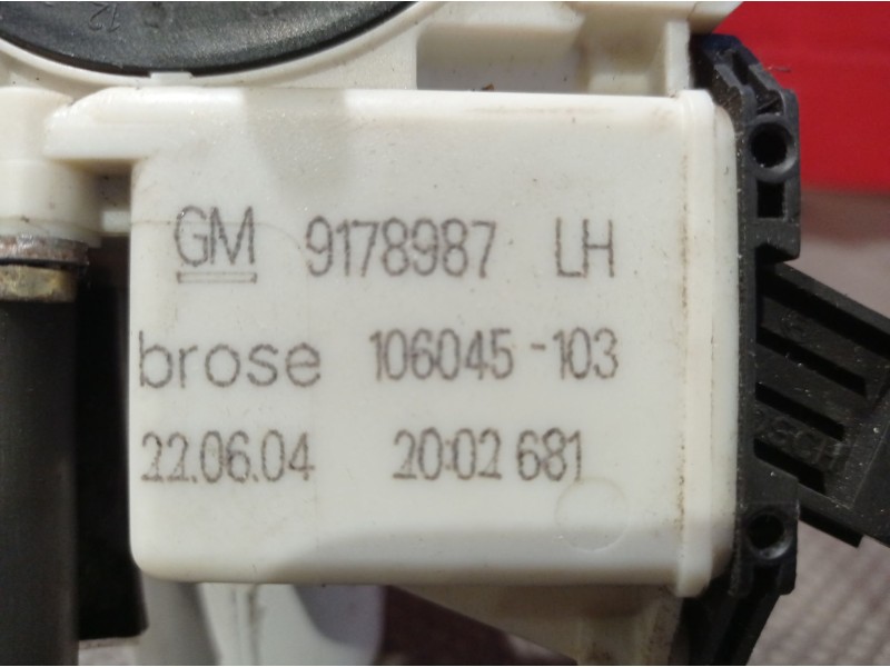 Recambio de motor elevalunas delantero izquierdo para opel vectra c berlina  | 0.02 - 0.05  | 0.02 - 0.05 referencia OEM IAM 917