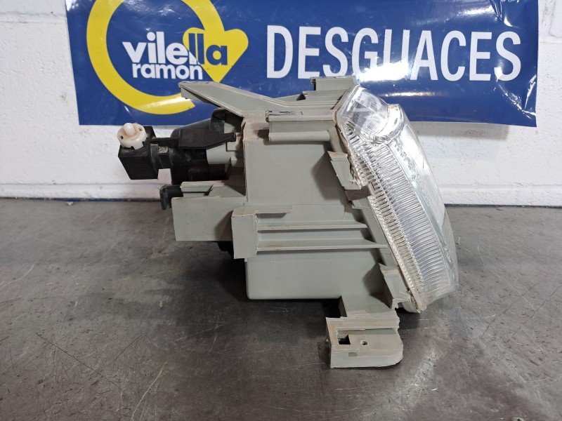 Recambio de faro derecho para renault clio clio 1.4 rn referencia OEM IAM   
