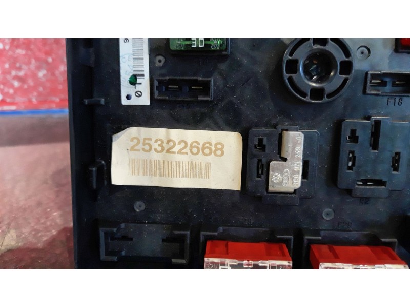 Recambio de caja reles fusibles para volkswagen passat berlina (3c2) highline | 04.05 - 12.10 highline | 04.05 - 12.10 referenci