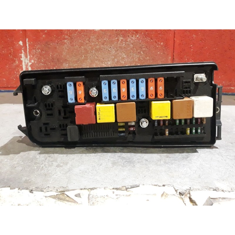 Recambio de caja reles fusibles para opel vectra c berlina  | 0.02 - 0.05  | 0.02 - 0.05 referencia OEM IAM 13172979 5190067201 