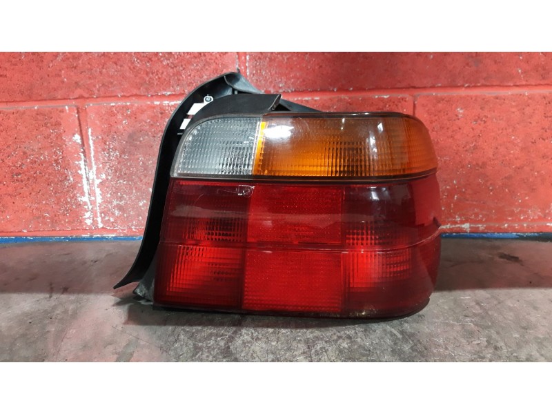 Recambio de piloto trasero derecho para bmw serie 3 compacto (e36) 316i | 04.94 - 12.99 316i | 04.94 - 12.99 referencia OEM IAM 