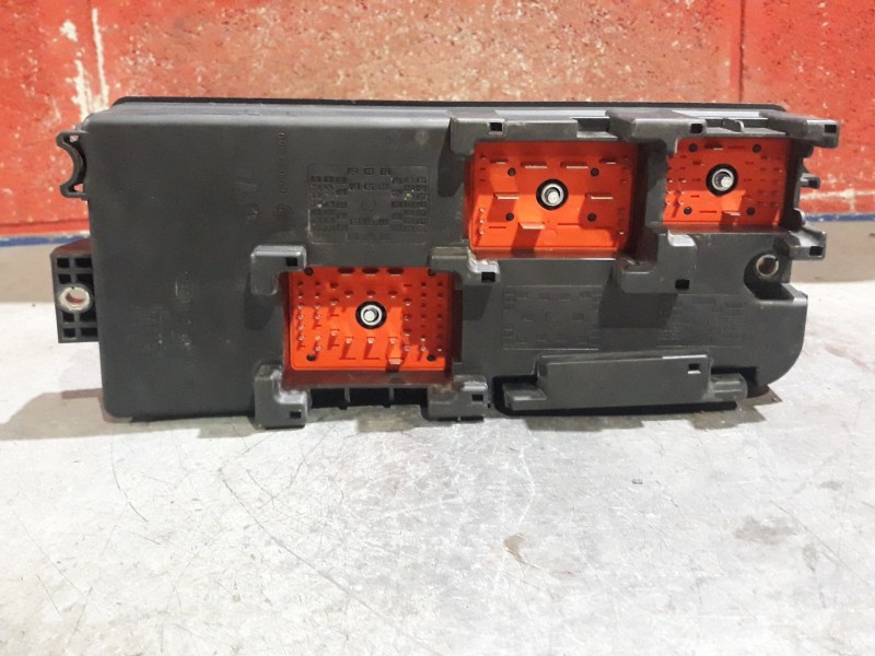 Recambio de caja reles fusibles para opel vectra c berlina  | 0.02 - 0.05  | 0.02 - 0.05 referencia OEM IAM 13172979 5190067201 