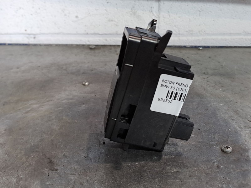 Recambio de boton freno de mano electrico para bmw x5 (e70) 3.0d referencia OEM IAM    Recambio de boton freno de mano electrico para bmw x5 (e70) 3.0d referencia OEM IAM