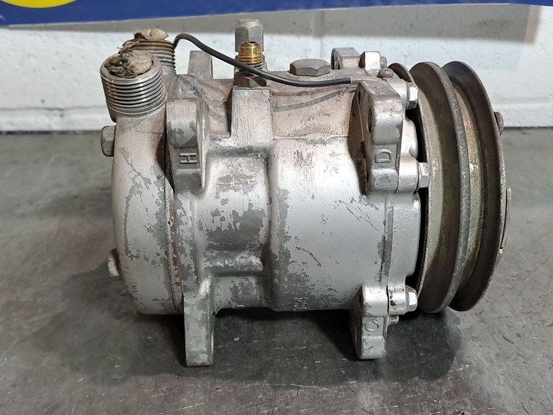 Recambio de compresor aire acondicionado para renault clio clio 1.4 rn referencia OEM IAM 9076  