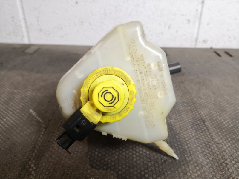 Recambio de bomba freno para volkswagen touareg (7la) tdi v10 | 11.02 - 12.06 referencia OEM IAM    Recambio de bomba freno para volkswagen touareg (7la) tdi v10 | 11.02 - 12.06 referencia OEM IAM