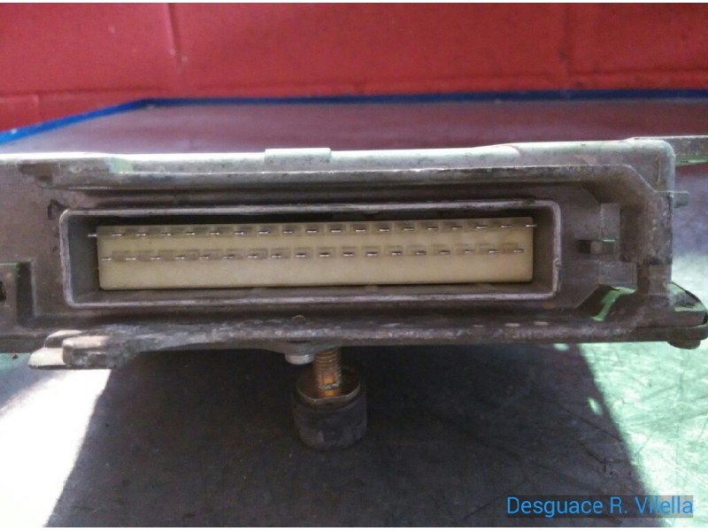 Recambio de centralita motor uce para citroen saxo 1.1 sx | 0.96 - ... 1.1 sx | 0.96 - ... referencia OEM IAM 0261203736 9620398