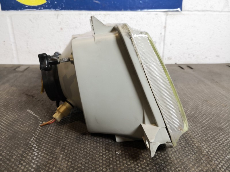 Recambio de faro izquierdo para seat ibiza ibiza 1.2 clx / special referencia OEM IAM    Recambio de faro izquierdo para seat ibiza ibiza 1.2 clx / special referencia OEM IAM