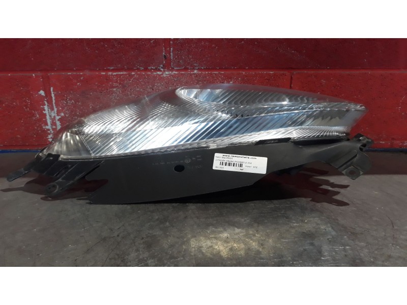 Recambio de faro izquierdo para citroen xsara picasso 1.8 16v sx referencia OEM IAM    Recambio de faro izquierdo para citroen xsara picasso 1.8 16v sx referencia OEM IAM