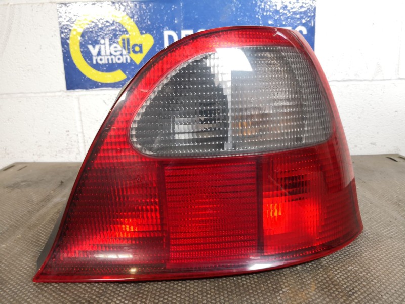 Recambio de piloto trasero derecho para rover serie 25 (rf) 1.1 referencia OEM IAM    Recambio de piloto trasero derecho para rover serie 25 (rf) 1.1 referencia OEM IAM