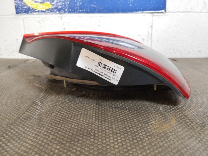 Recambio de piloto trasero izquierdo para rover serie 25 (rf) 1.1 referencia OEM IAM   