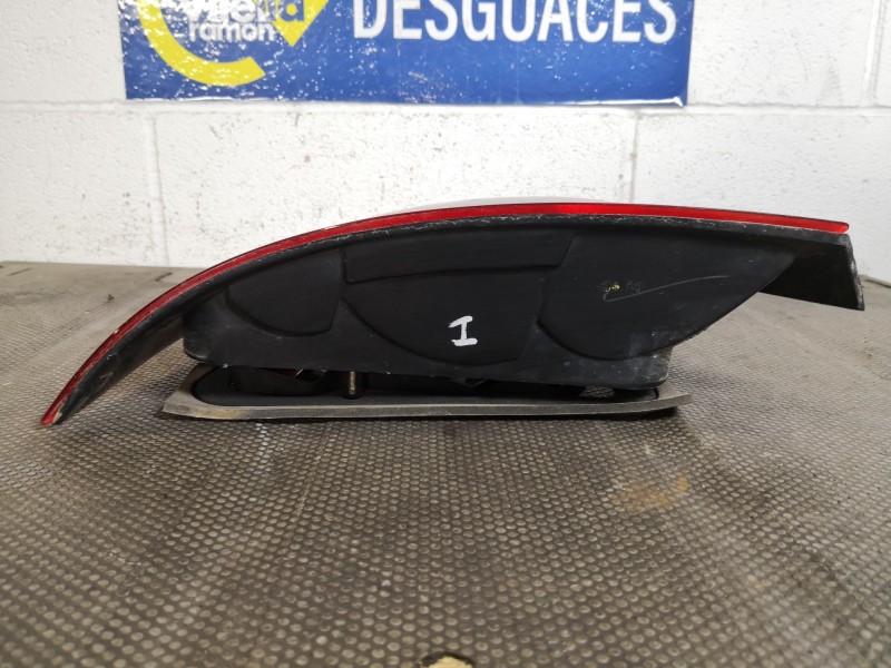 Recambio de piloto trasero izquierdo para rover serie 25 (rf) 1.1 referencia OEM IAM   