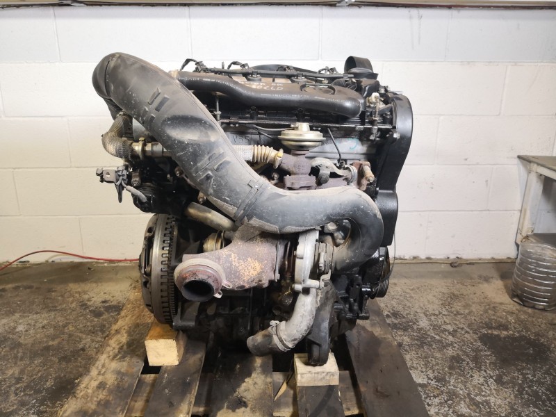 Recambio de motor completo para citroen c5 berlina 2.2 hdi fap referencia OEM IAM 4HX  