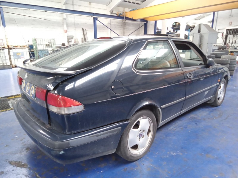saab 9-3 berlina del año 1999
