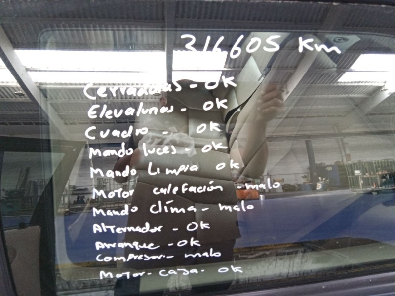 saab 9-3 berlina del año 1999