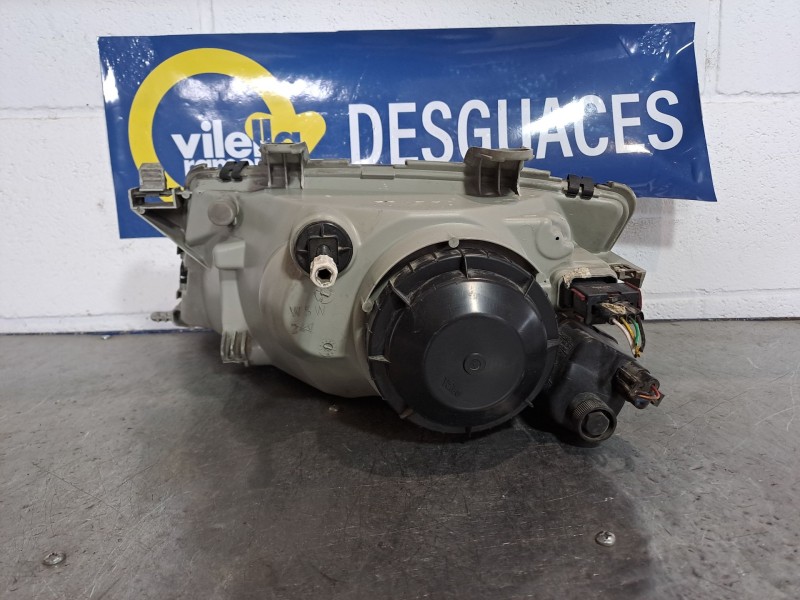 Recambio de faro derecho para saab 9-3 berlina 2.2 s tid referencia OEM IAM   