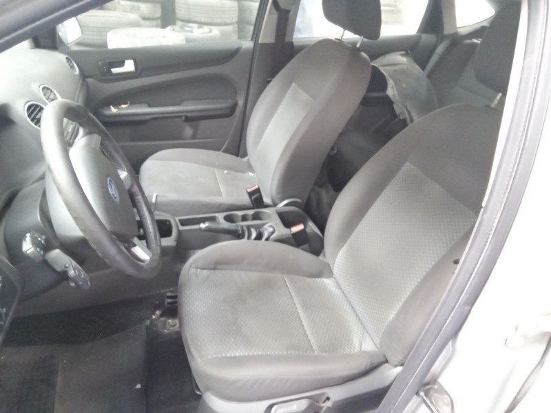 ford focus berlina (cap) del año 2006 ford focus berlina (cap) del año 2006