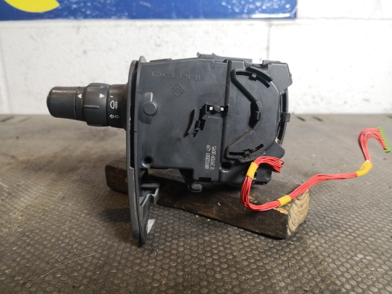 Recambio de mando intermitentes para renault clio iii  | 0.05 - ...  | 0.05 - ... referencia OEM IAM 88102001439  