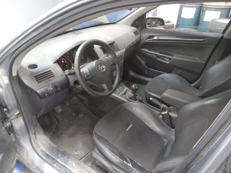 opel astra h berlina 1.9 cdti | 0.04 - 0.07 del año 2006
