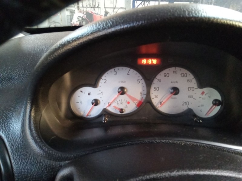 peugeot 206 cc 1.6 16v cat | 0.01 - ... del año 2002 peugeot 206 cc 1.6 16v cat | 0.01 - ... del año 2002