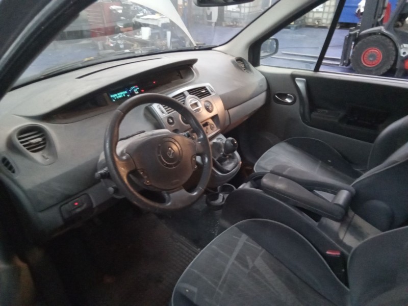 renault scenic ii authentique | 0.03 - ... del año 2004