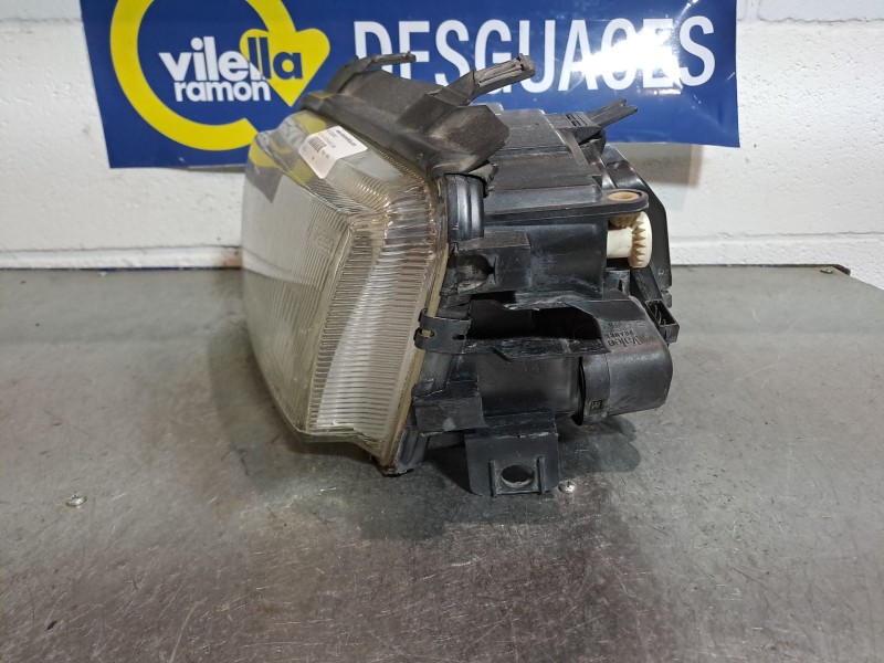 Recambio de faro izquierdo para audi a4 1.9 tdi avant referencia OEM IAM    Recambio de faro izquierdo para audi a4 1.9 tdi avant referencia OEM IAM