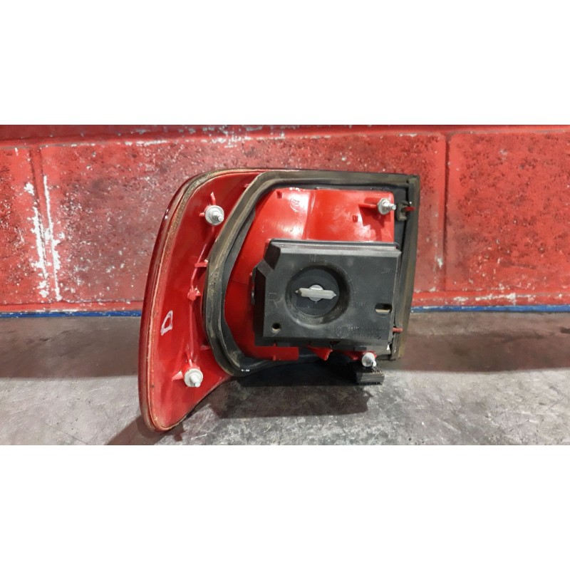 Recambio de piloto trasero derecho para audi 80/90 (811/813/853)  | 0.84 - ...  | 0.84 - ... referencia OEM IAM   