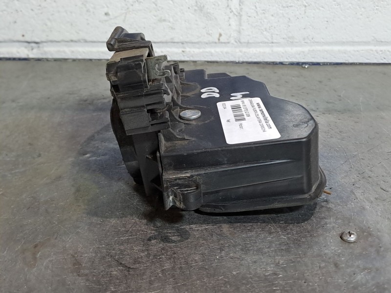 Recambio de cerradura puerta delantera derecha para bmw x5 (e70) 3.0d referencia OEM IAM 7202146 A046998 