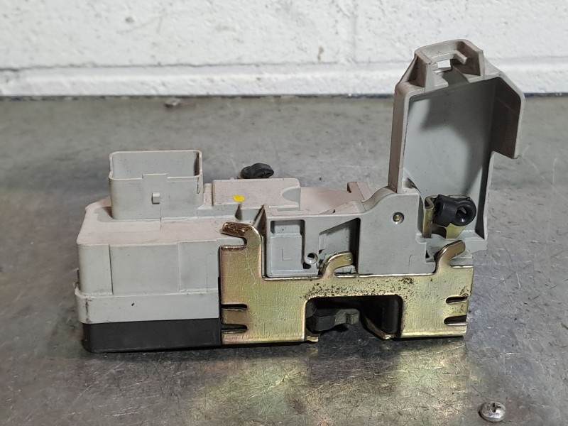 Recambio de cerradura puerta delantera izquierda para peugeot 307 (s1) 1.6 16v cat | 0.01 - 0.05 1.6 16v cat | 0.01 - 0.05 refer