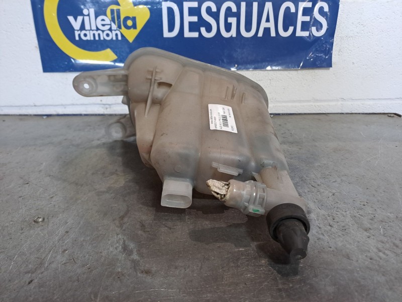 Recambio de deposito expansion para audi a5 2.0 tfsi 211 referencia OEM IAM 8K0121403G  