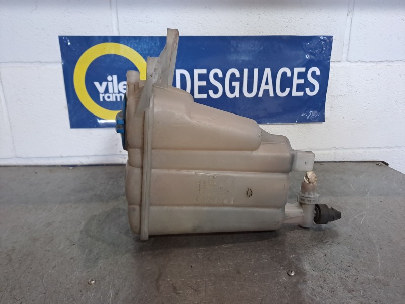 Recambio de deposito expansion para audi a5 2.0 tfsi 211 referencia OEM IAM 8K0121403G  