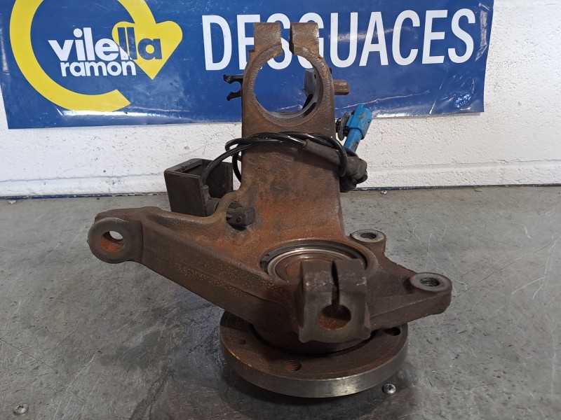 Recambio de mangueta delantera izquierda para peugeot 206 berlina e-music referencia OEM IAM   