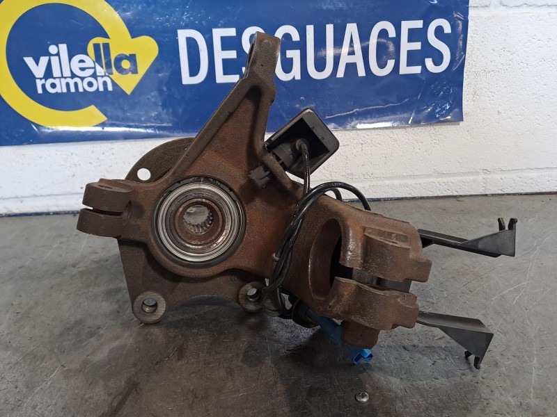 Recambio de mangueta delantera izquierda para peugeot 206 berlina e-music referencia OEM IAM   