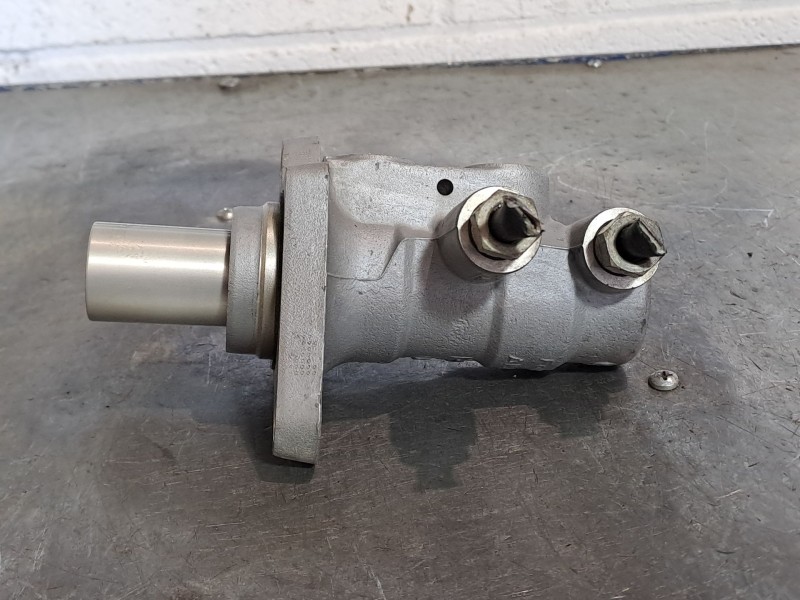 Recambio de bomba freno para ford mondeo ber. (ca2)  | 0.07 - ...  | 0.07 - ... referencia OEM IAM    Recambio de bomba freno para ford mondeo ber. (ca2)  | 0.07 - ...  | 0.07 - ... referencia OEM IAM