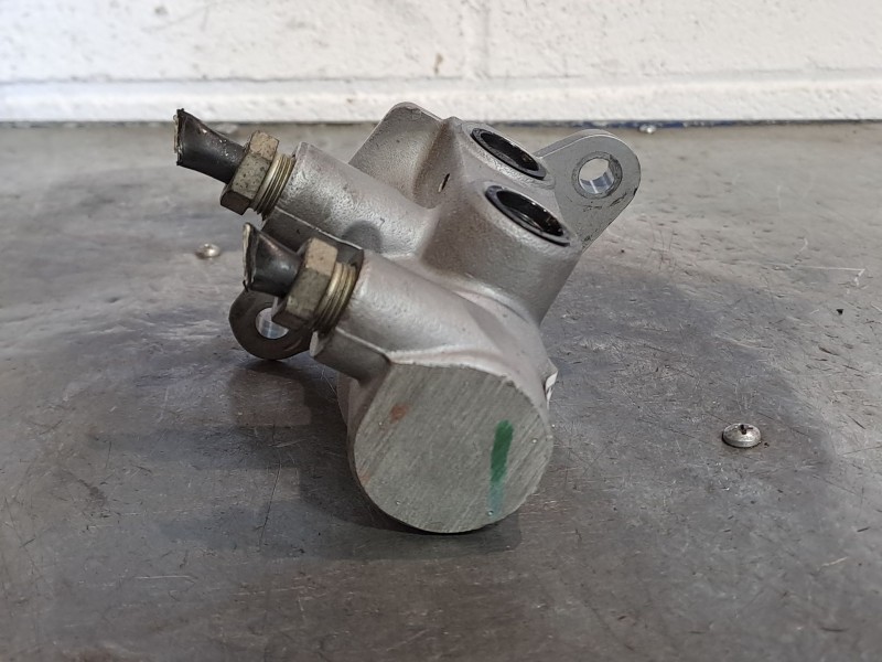 Recambio de bomba freno para ford mondeo ber. (ca2)  | 0.07 - ...  | 0.07 - ... referencia OEM IAM    Recambio de bomba freno para ford mondeo ber. (ca2)  | 0.07 - ...  | 0.07 - ... referencia OEM IAM