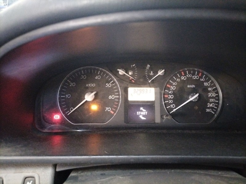 renault laguna ii (bg0) del año 2001