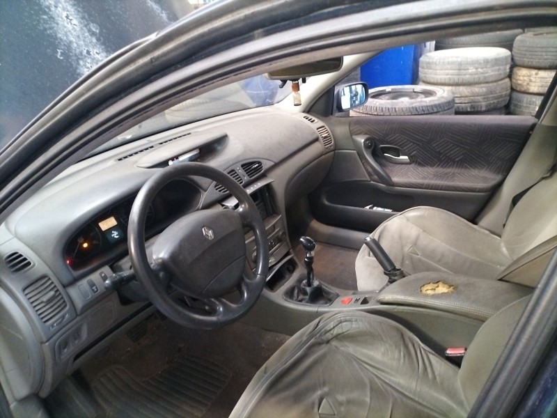 renault laguna ii (bg0) del año 2001