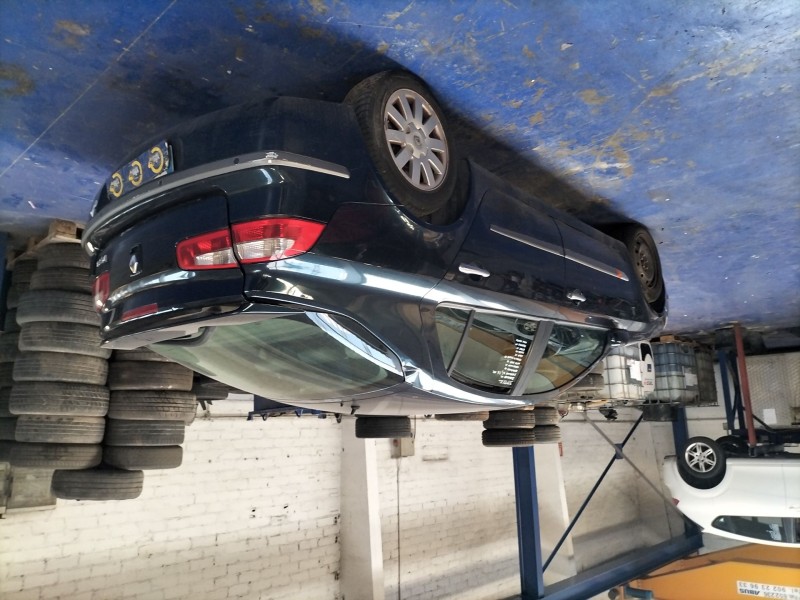 renault laguna ii (bg0) del año 2001