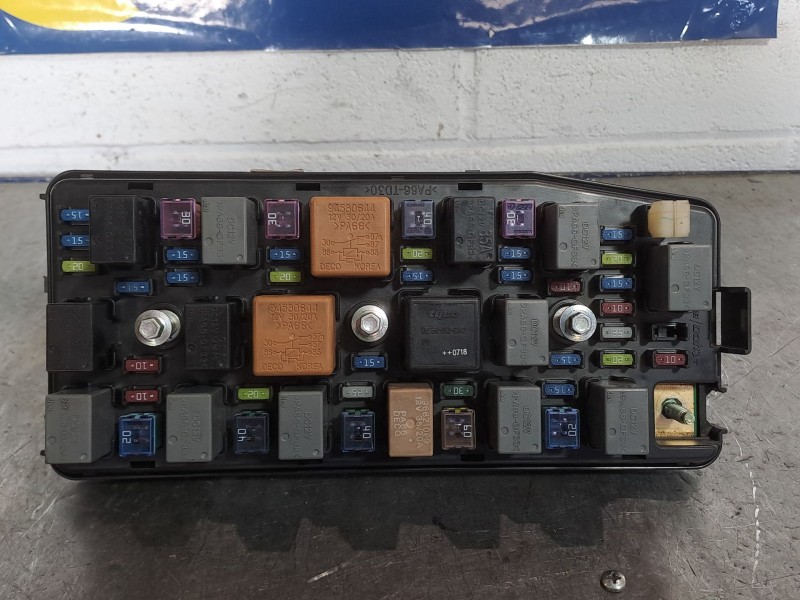 Recambio de caja reles fusibles para chevrolet captiva 2.0 vcdi ls referencia OEM IAM 07282M  