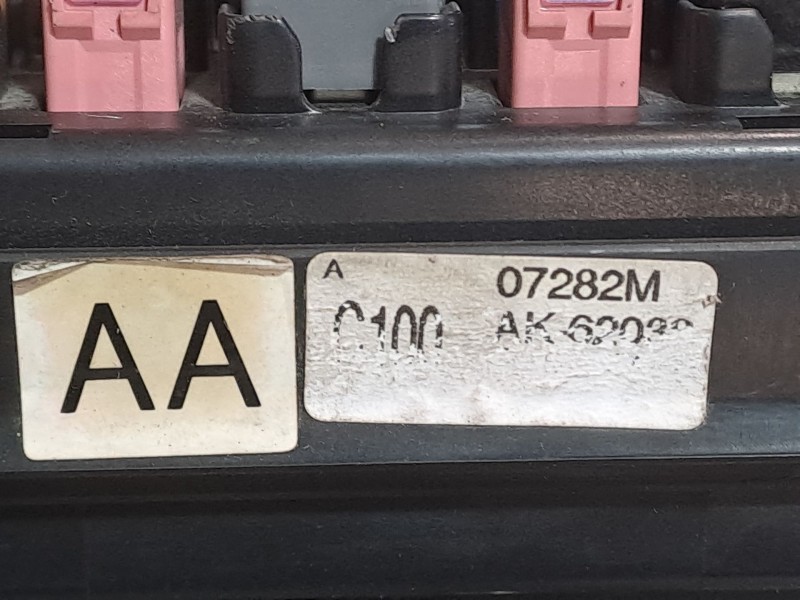 Recambio de caja reles fusibles para chevrolet captiva 2.0 vcdi ls referencia OEM IAM 07282M  