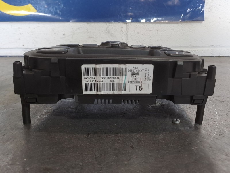 Recambio de caja reles fusibles para chevrolet captiva 2.0 vcdi ls referencia OEM IAM 07282M E2970 216788954