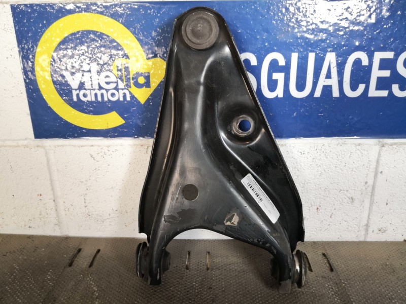 Recambio de brazo suspension inferior delantero izquierdo para dacia logan ambiance referencia OEM IAM 863F110  