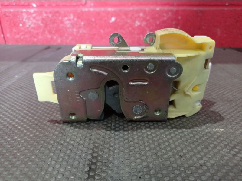 Recambio de cerradura puerta delantera derecha para ford focus berlina (cak) 1.8 tddi turbodiesel cat | 0.98 - ... 1.8 tddi turb
