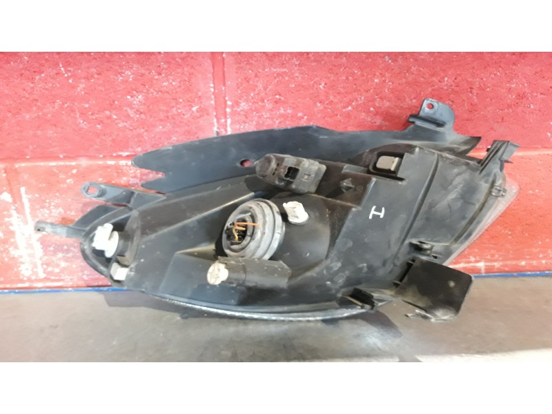 Recambio de faro izquierdo para citroen xsara picasso 1.8 16v sx referencia OEM IAM    Recambio de faro izquierdo para citroen xsara picasso 1.8 16v sx referencia OEM IAM