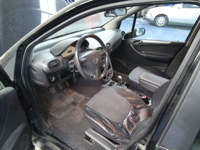 mercedes clase a (w168) del año 2004 mercedes clase a (w168) del año 2004