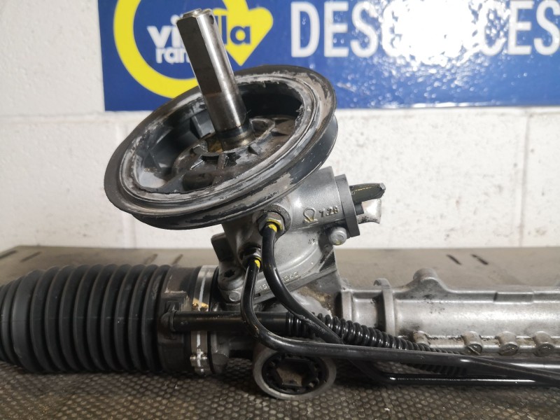 Recambio de caja direccion para citroen c4 berlina 1.6 16v hdi referencia OEM IAM 6820000084  