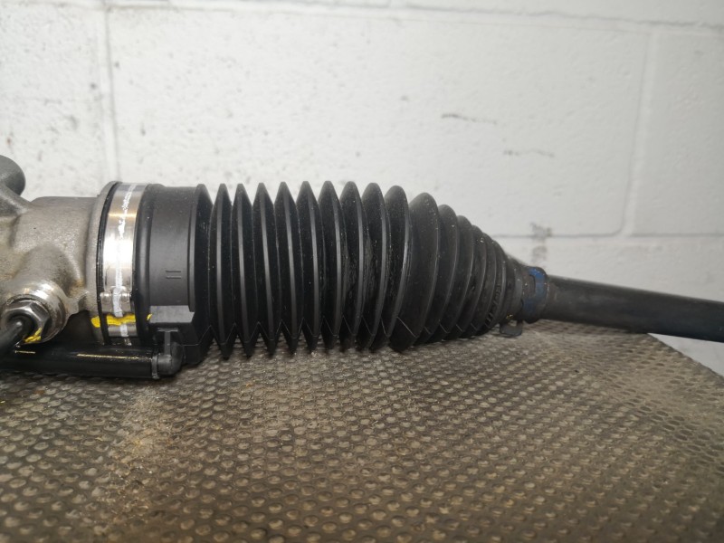 Recambio de caja direccion para citroen c4 berlina 1.6 16v hdi referencia OEM IAM 6820000084  