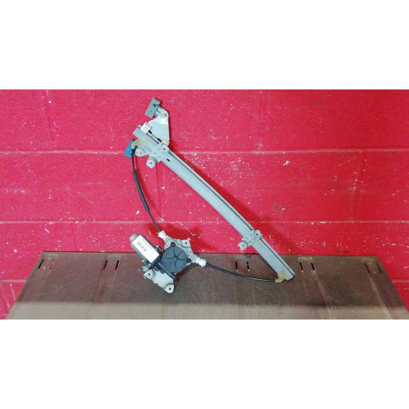 Recambio de elevalunas delantero derecho para nissan almera (n16/e) 1.5 16v cat | 0.00 - ... 1.5 16v cat | 0.00 - ... referencia