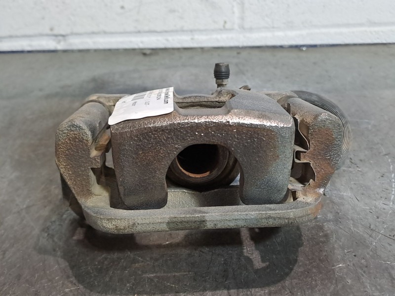 Recambio de pinza freno trasera derecha para nissan qashqai (j10)  | 0.07 - ...  | 0.07 - ... referencia OEM IAM    Recambio de pinza freno trasera derecha para nissan qashqai (j10)  | 0.07 - ...  | 0.07 - ... referencia OEM IAM